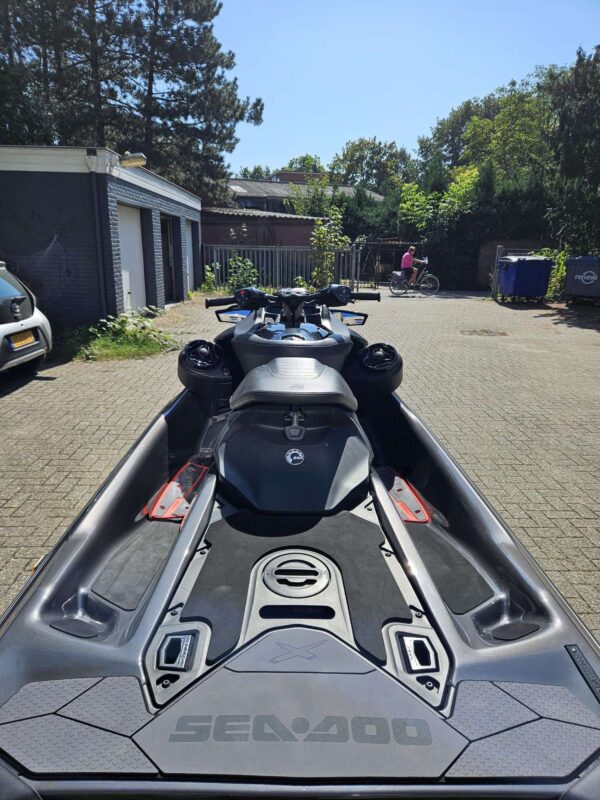 Seadoo RXP-X RS 2022 met Big One Jetloader - Afbeelding 4