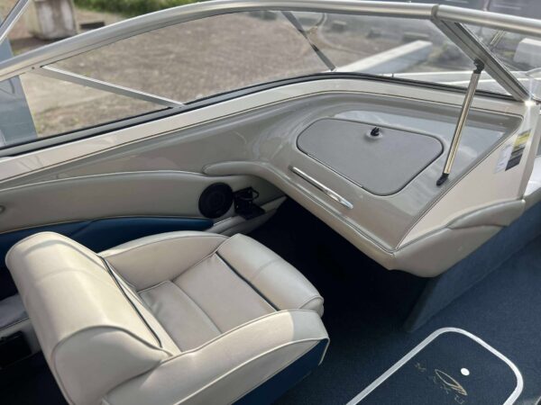Maxum 1900 SR met 200 pk V6 Mercruiser en trailer - Afbeelding 17