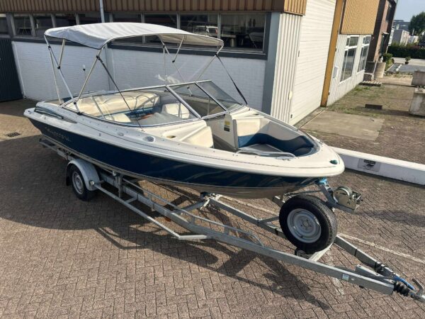 Maxum 1900 SR met 200 pk V6 Mercruiser en trailer