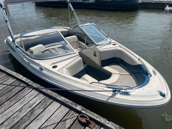 Maxum 1900 SR met 200 pk V6 Mercruiser en trailer - Afbeelding 4